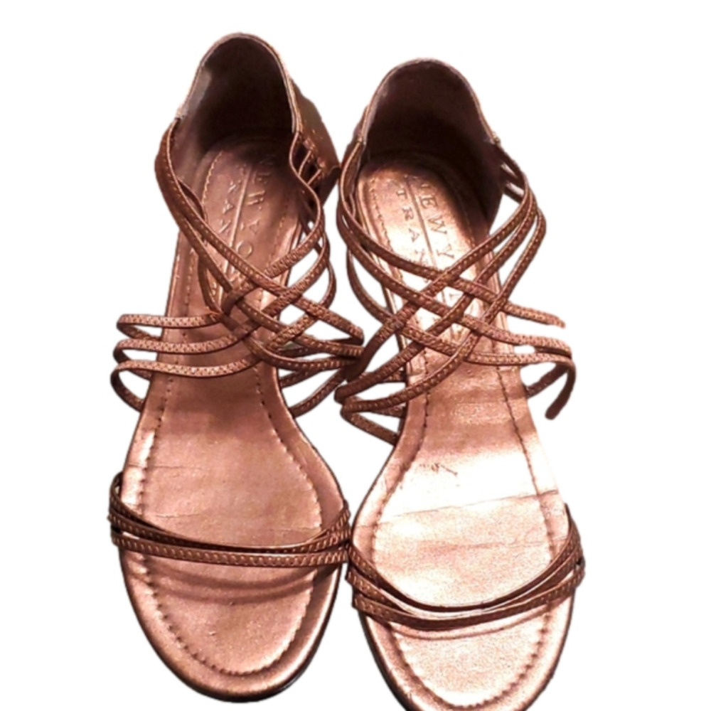 New York Transit brown/gold strappy shoes  8M